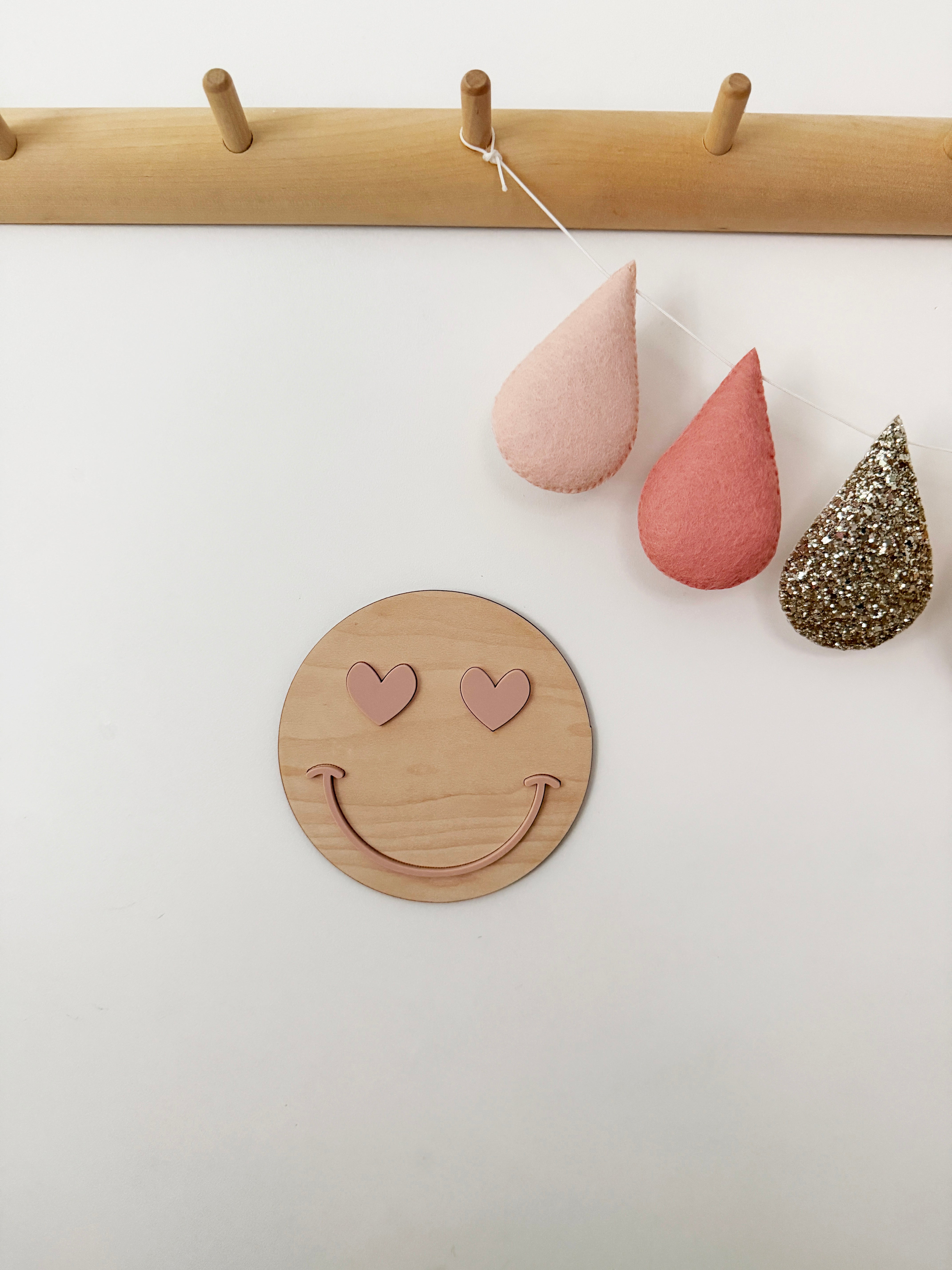 Love heart face sign (Custom Colour)