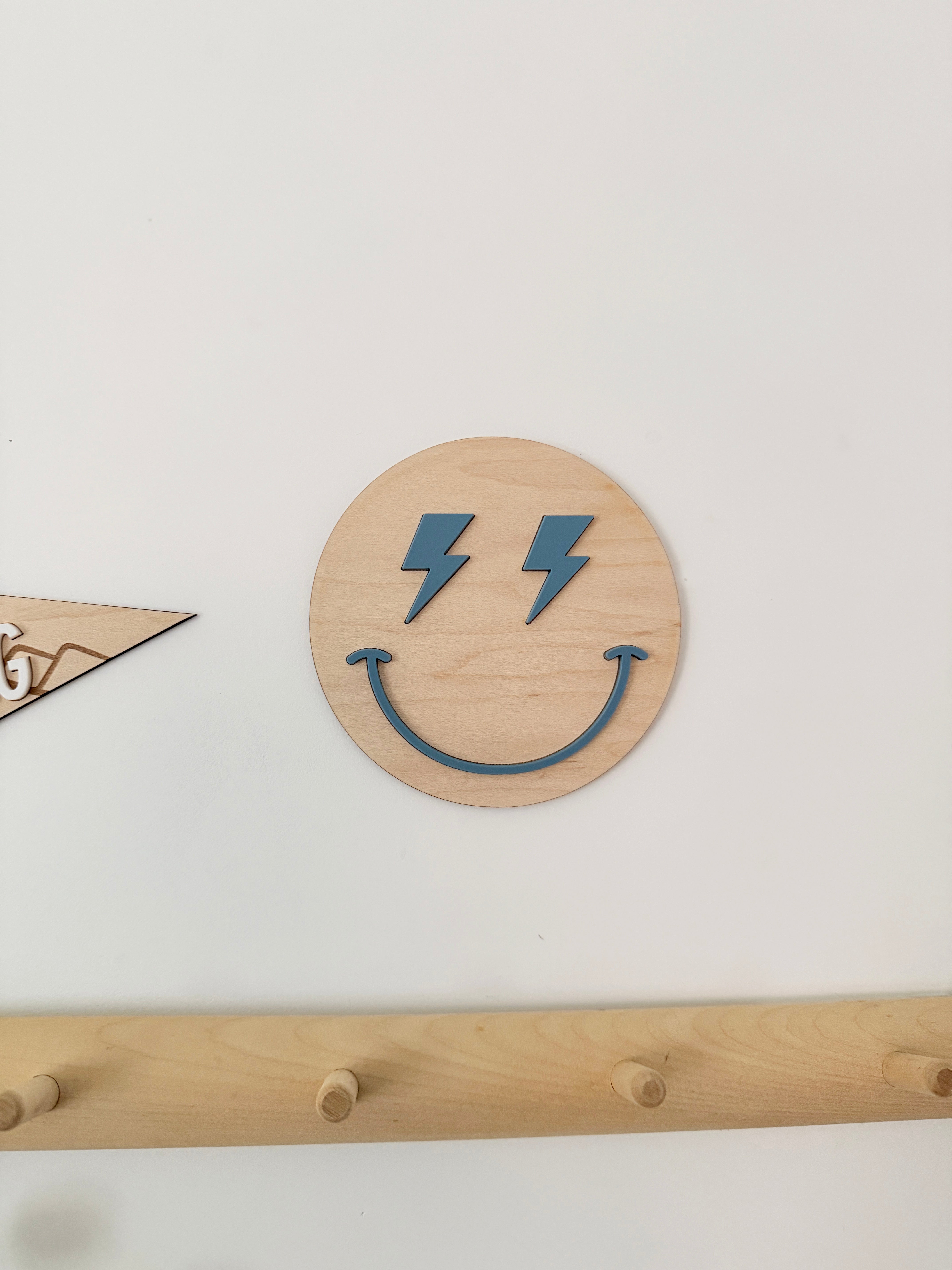 Lightning bolt face sign (Custom Colour)