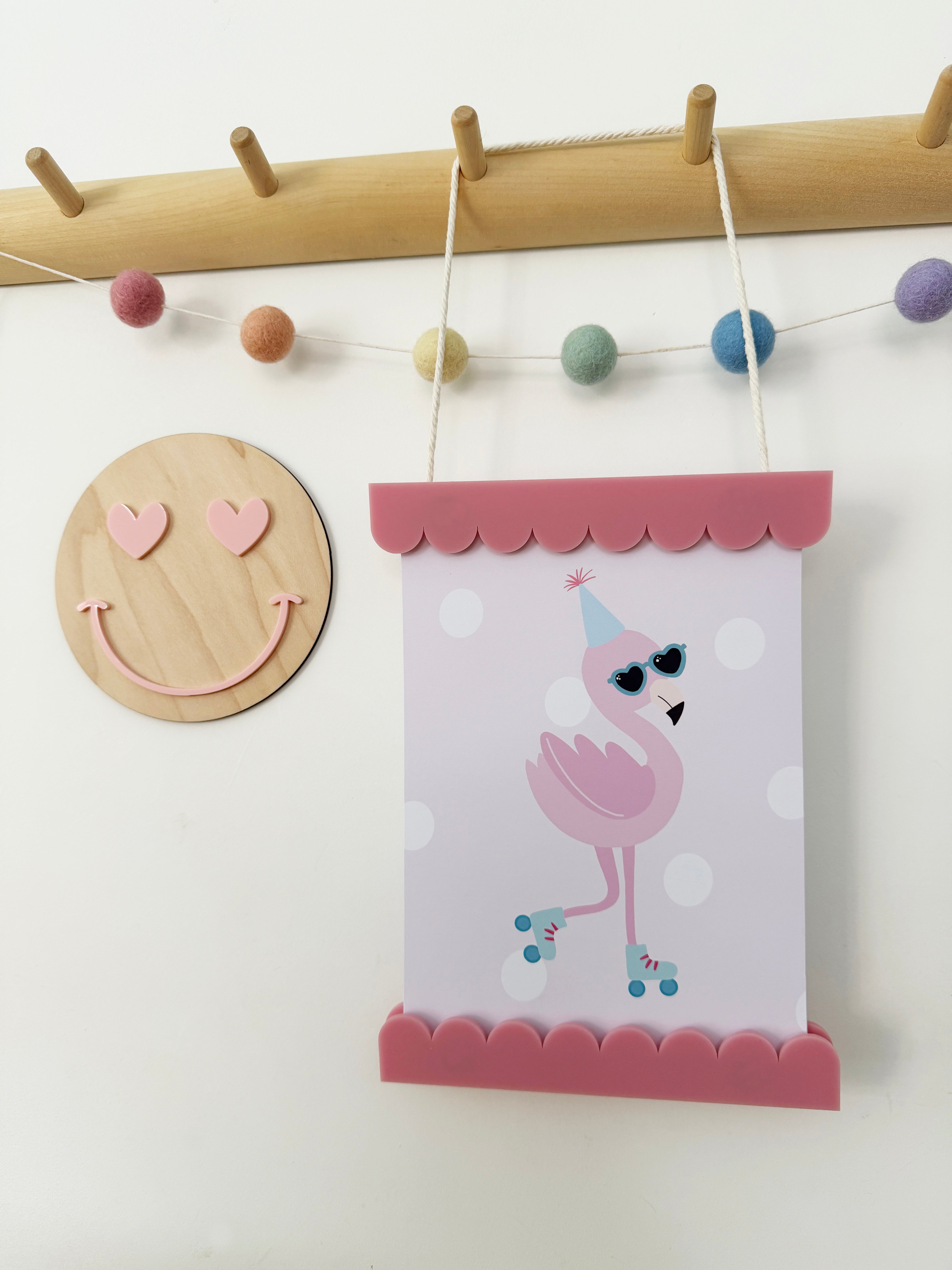 Scallop acrylic print/poster hanger