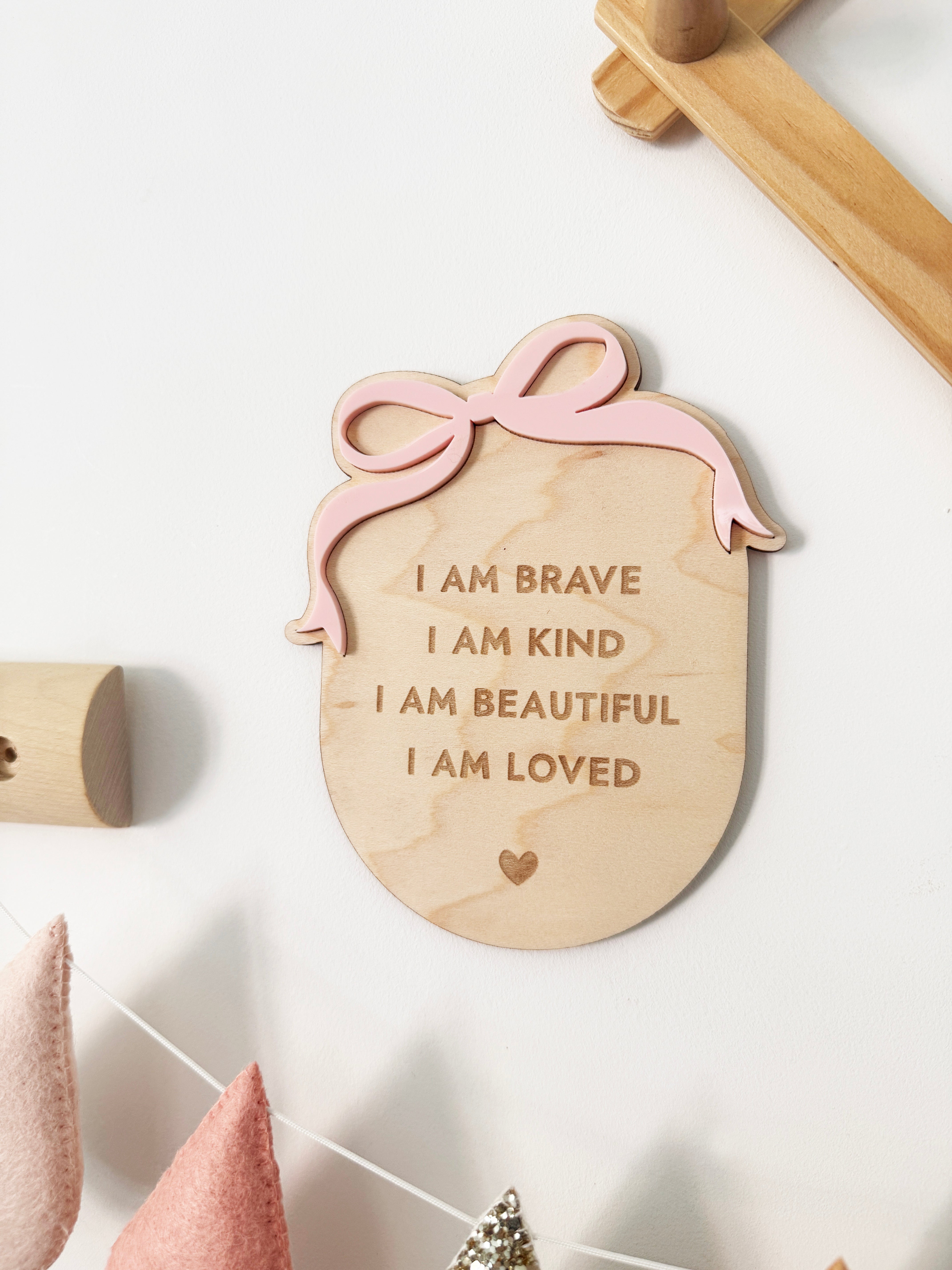 Mini bow affirmation plaque