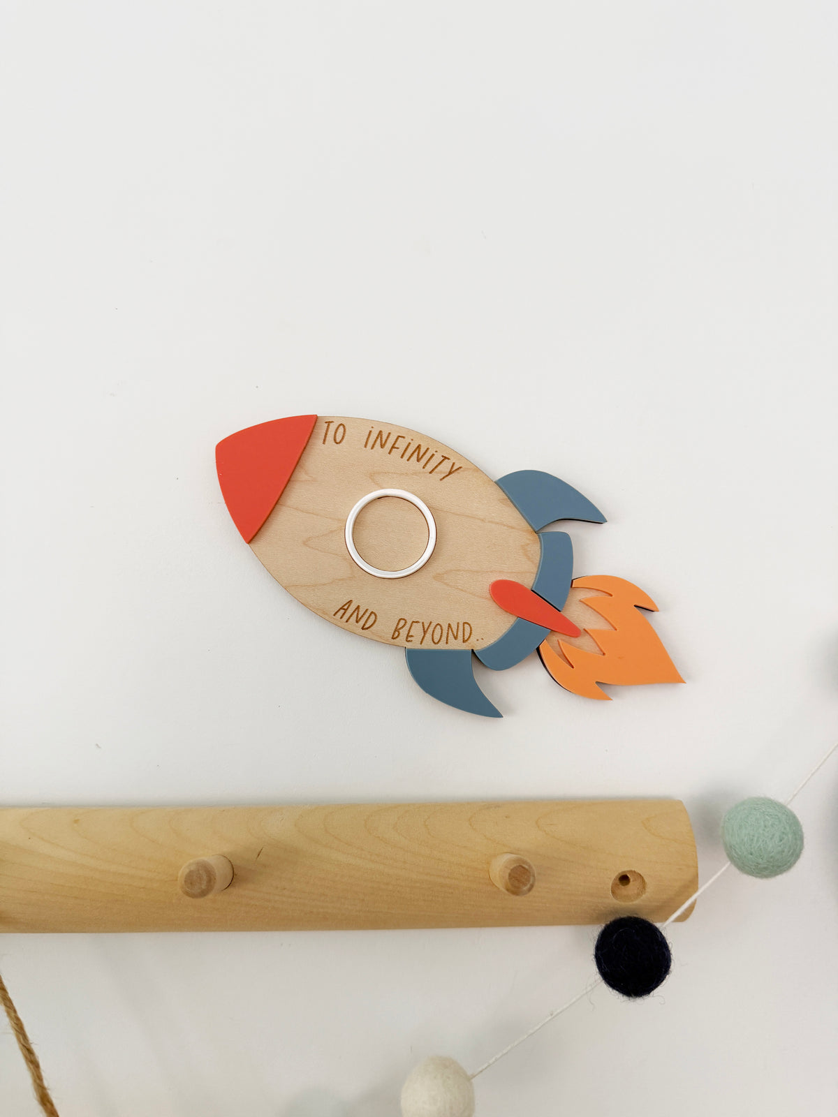 To infinity rocket wall shape (Coral)