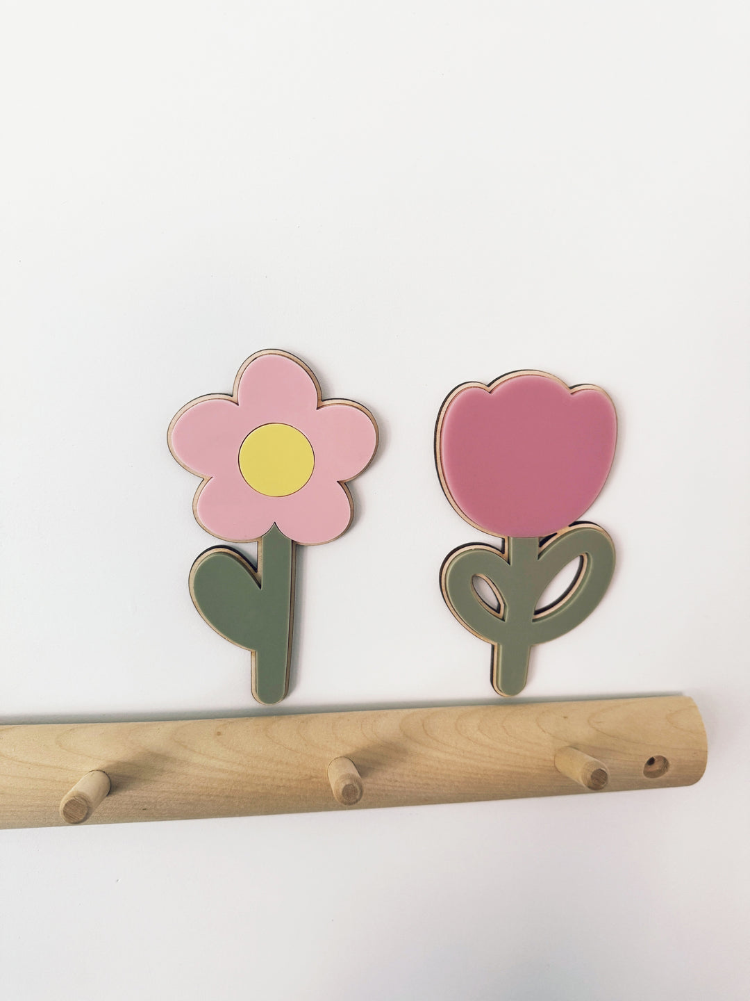 Acrylic wall flowers (set of 2)