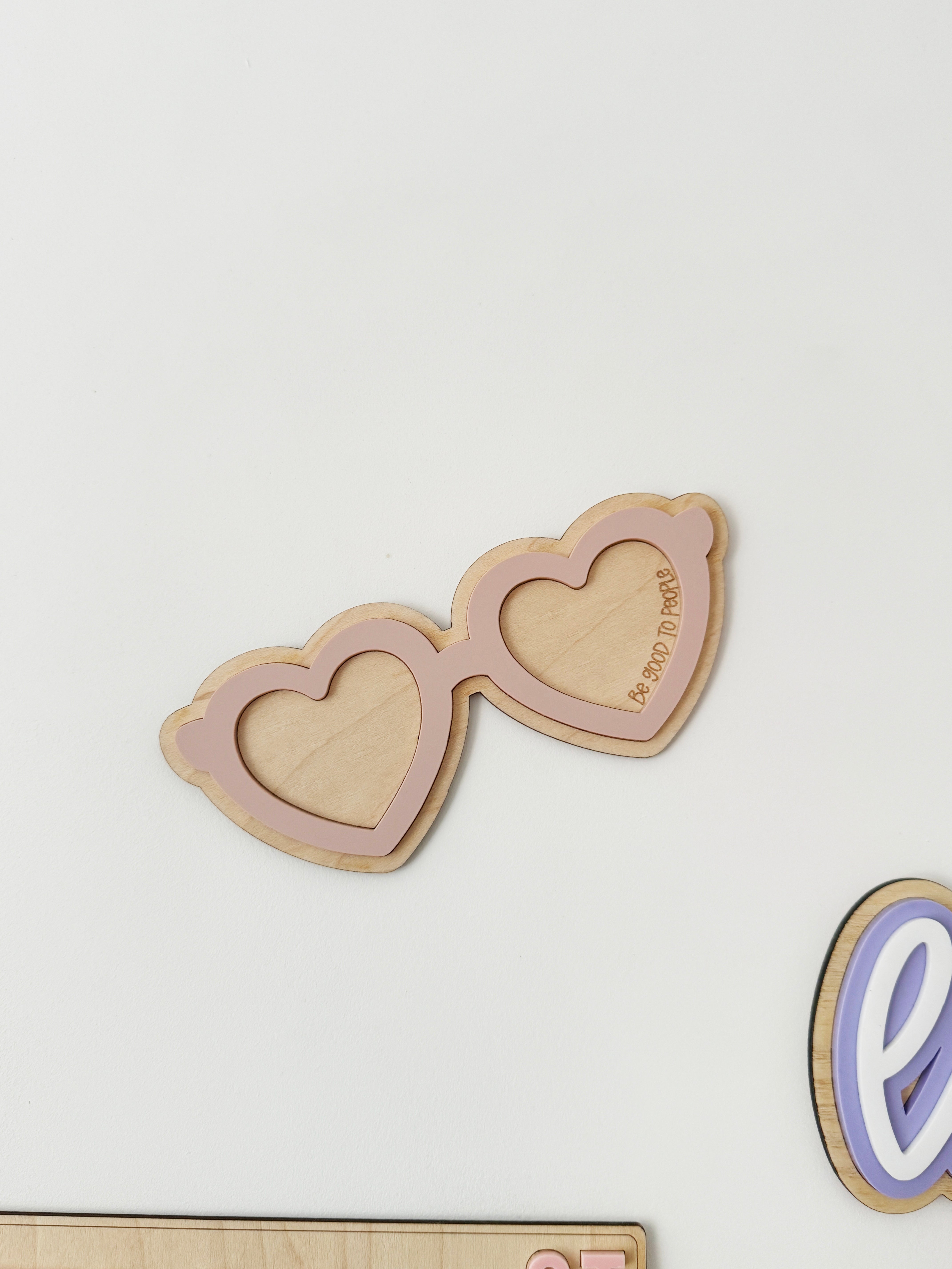 Heart shaped quote glasses