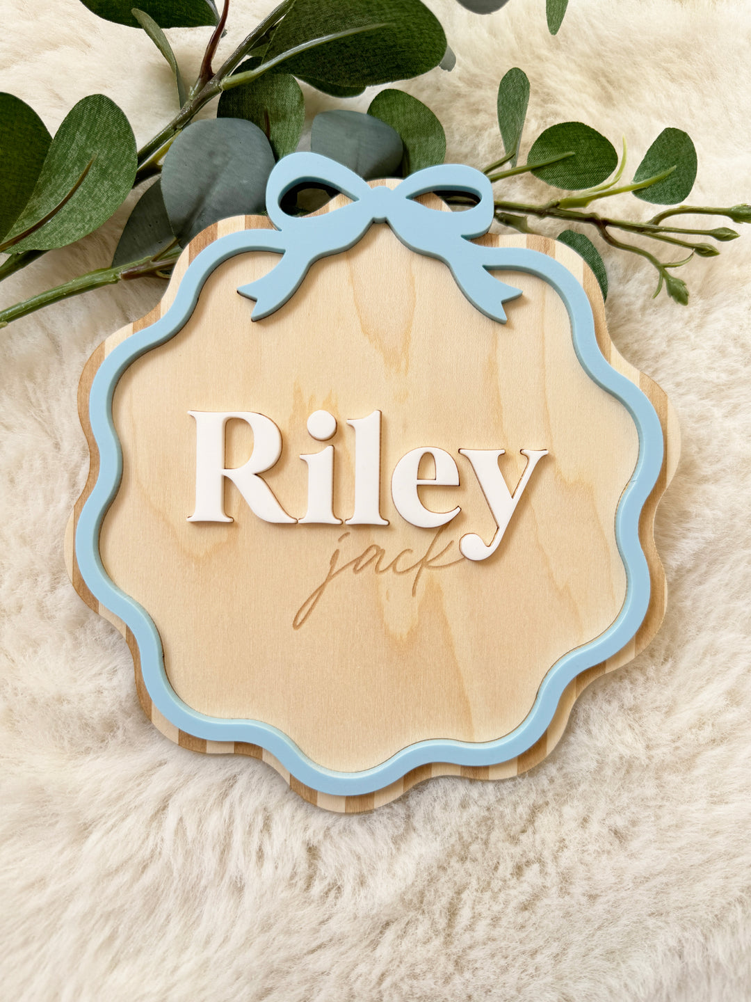 Personalised stripe bow baby name announcement plaque (blue)