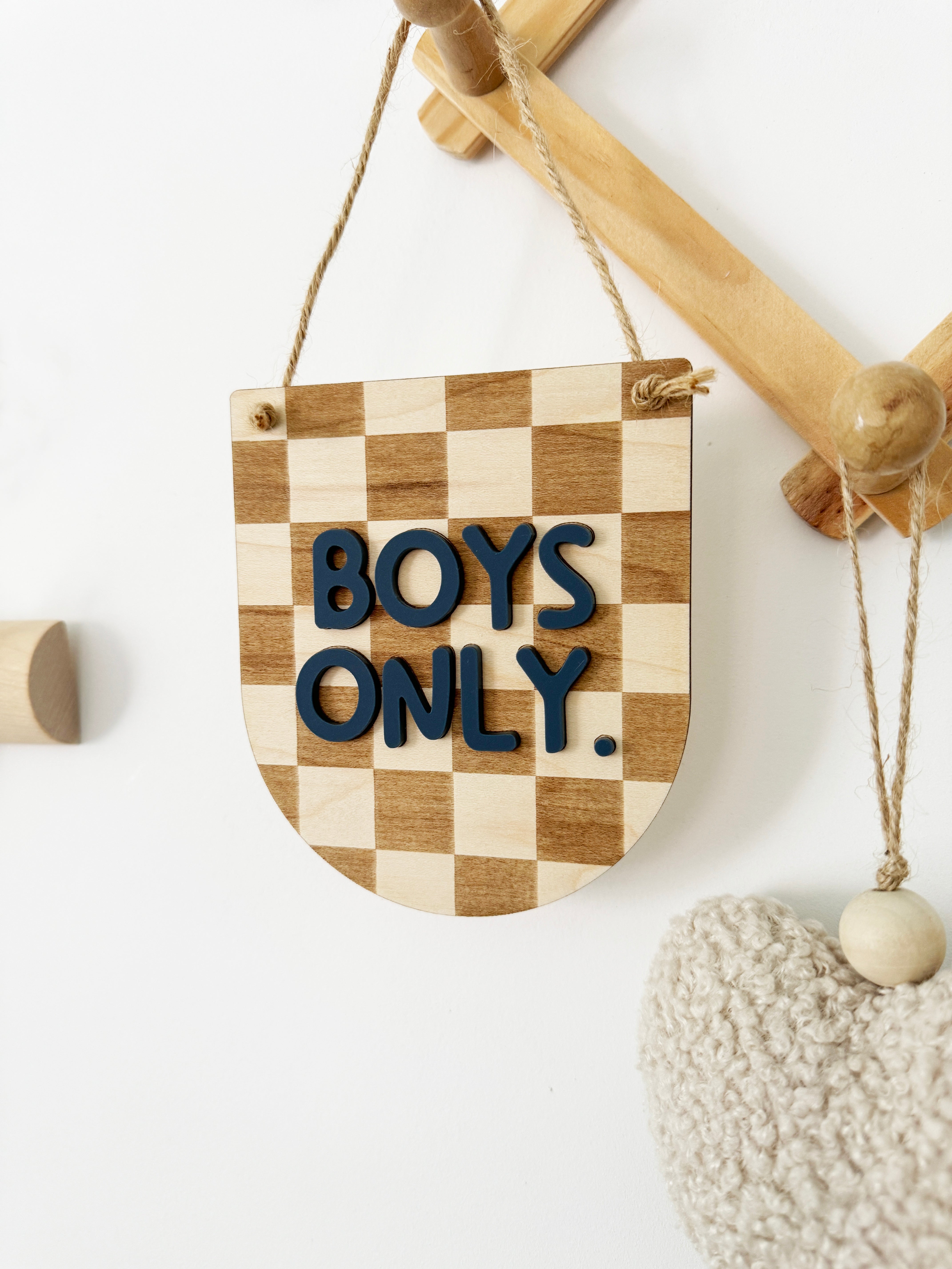 boys only. checkered mini pennant (Return of the Rays)