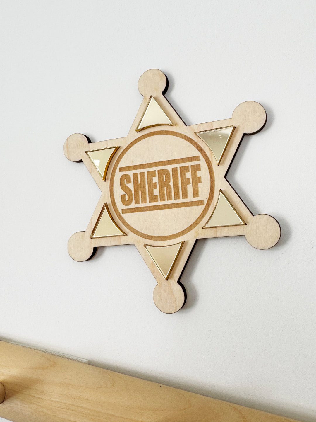 Sheriff 'badge' cowboy wall shape
