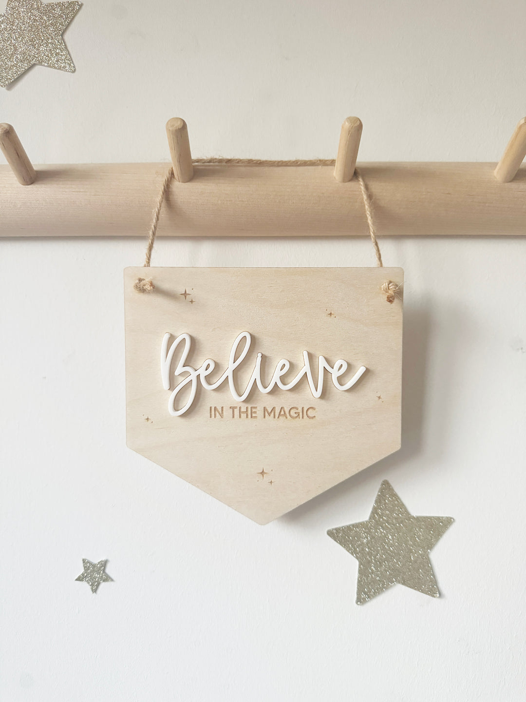 Believe in the magic Christmas mini pennant