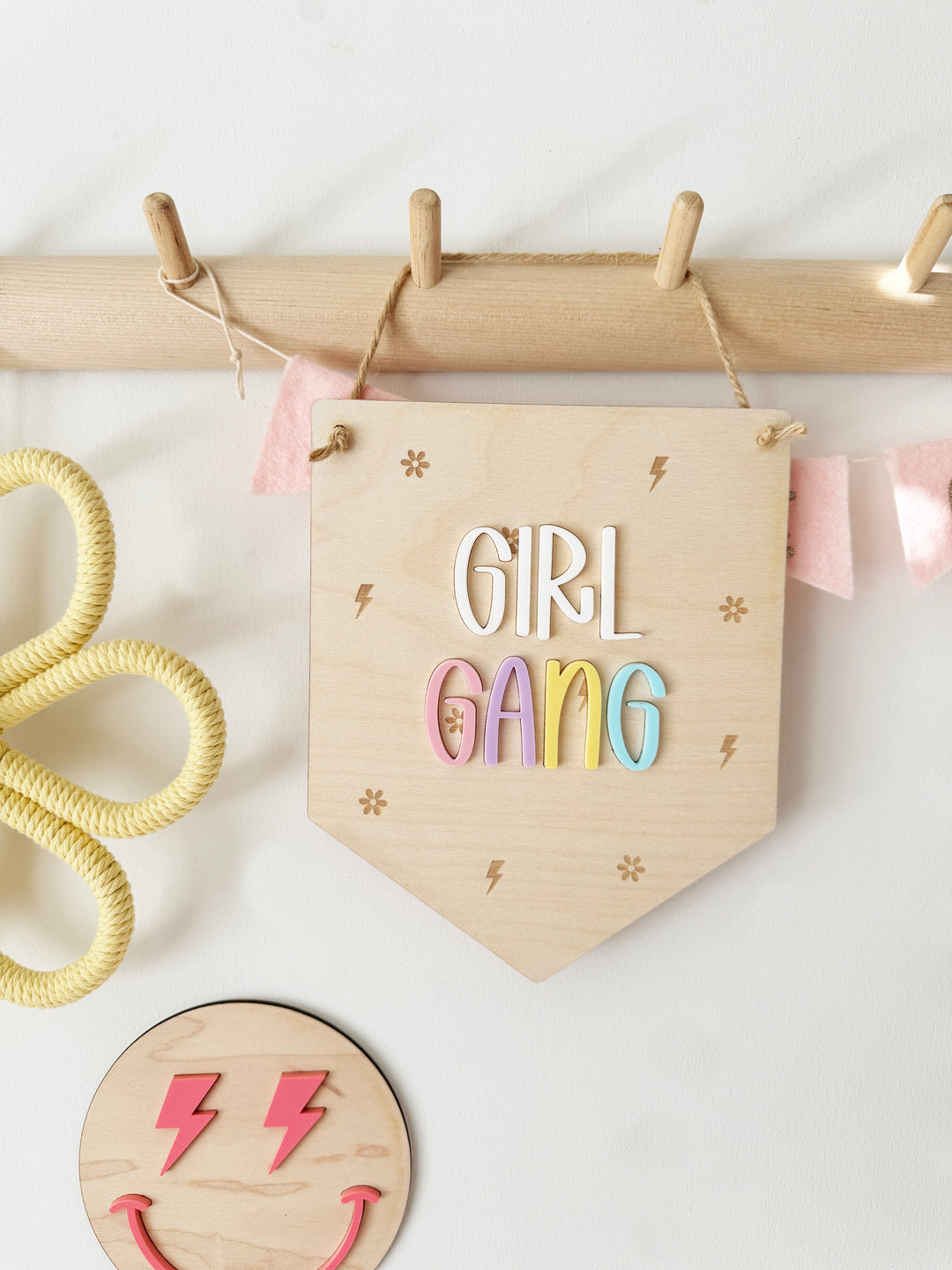 Girl gang hanging banner (Pastels)