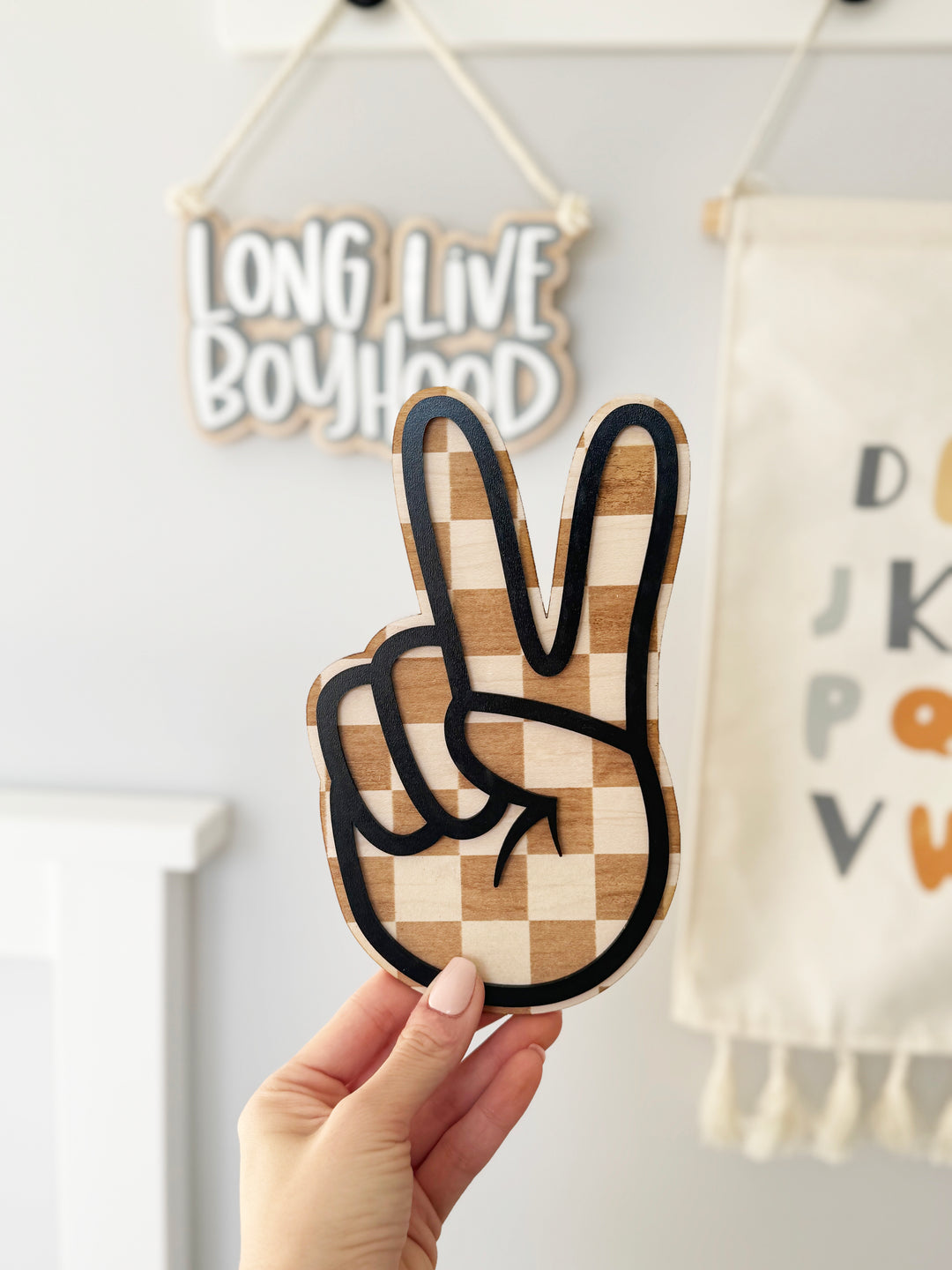 Checkerboard Peace sign wall shape (Black)