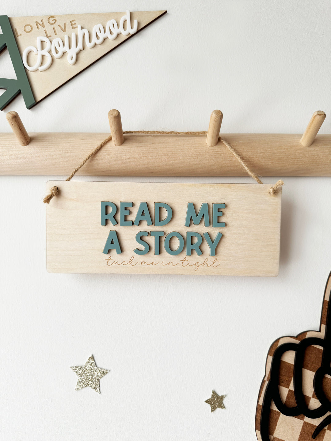 Read me a story wall hanging