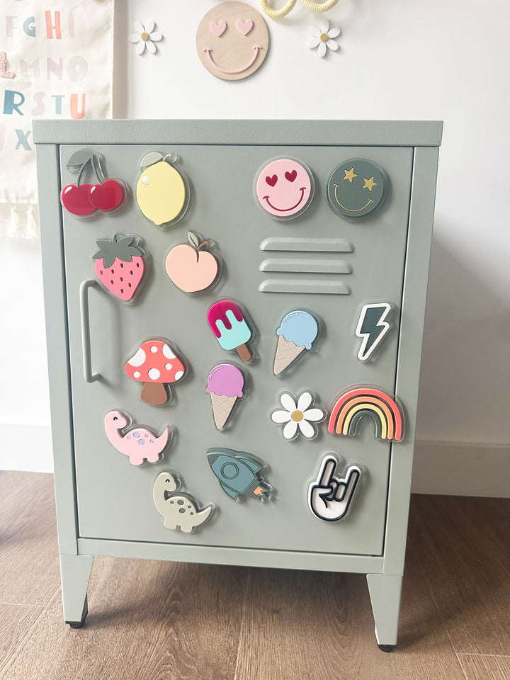 Heart face locker magnet