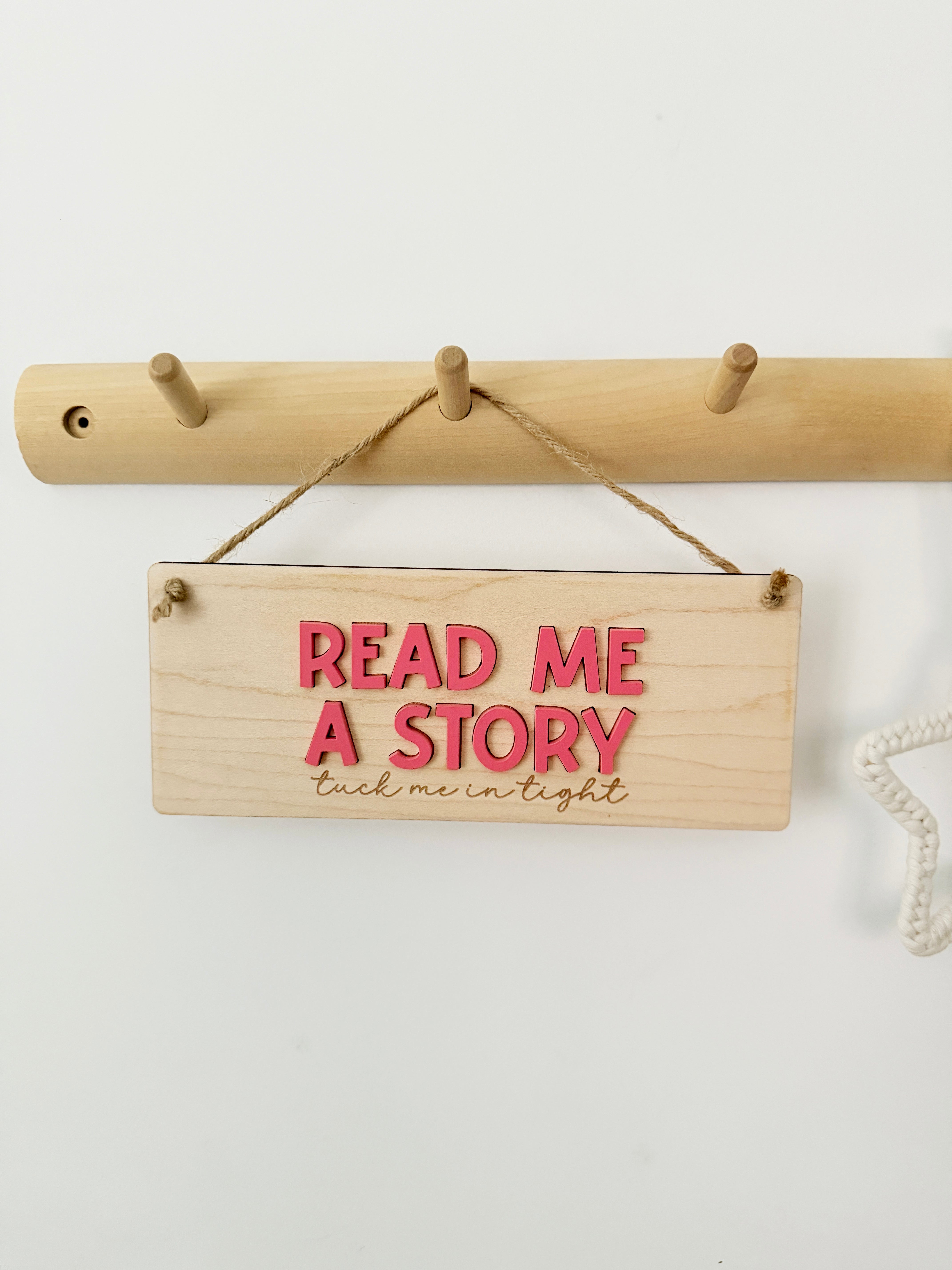 Read me a story wall hanging (Raspberry) SAMPLE