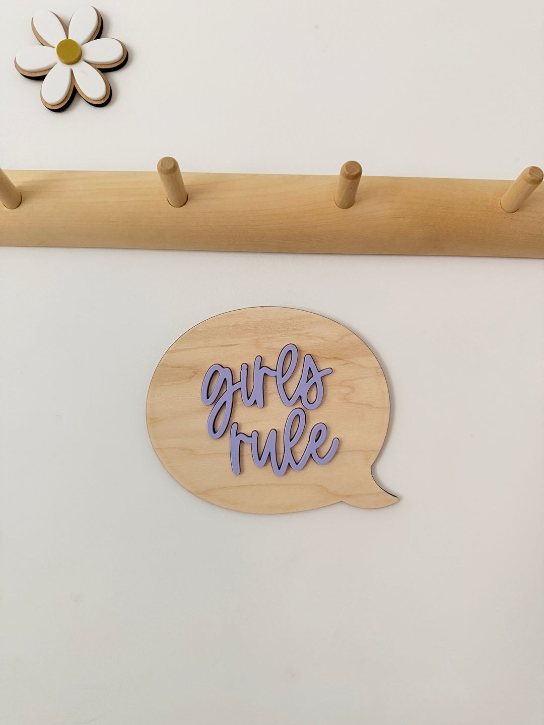 Girls rule speech bubble wall shape