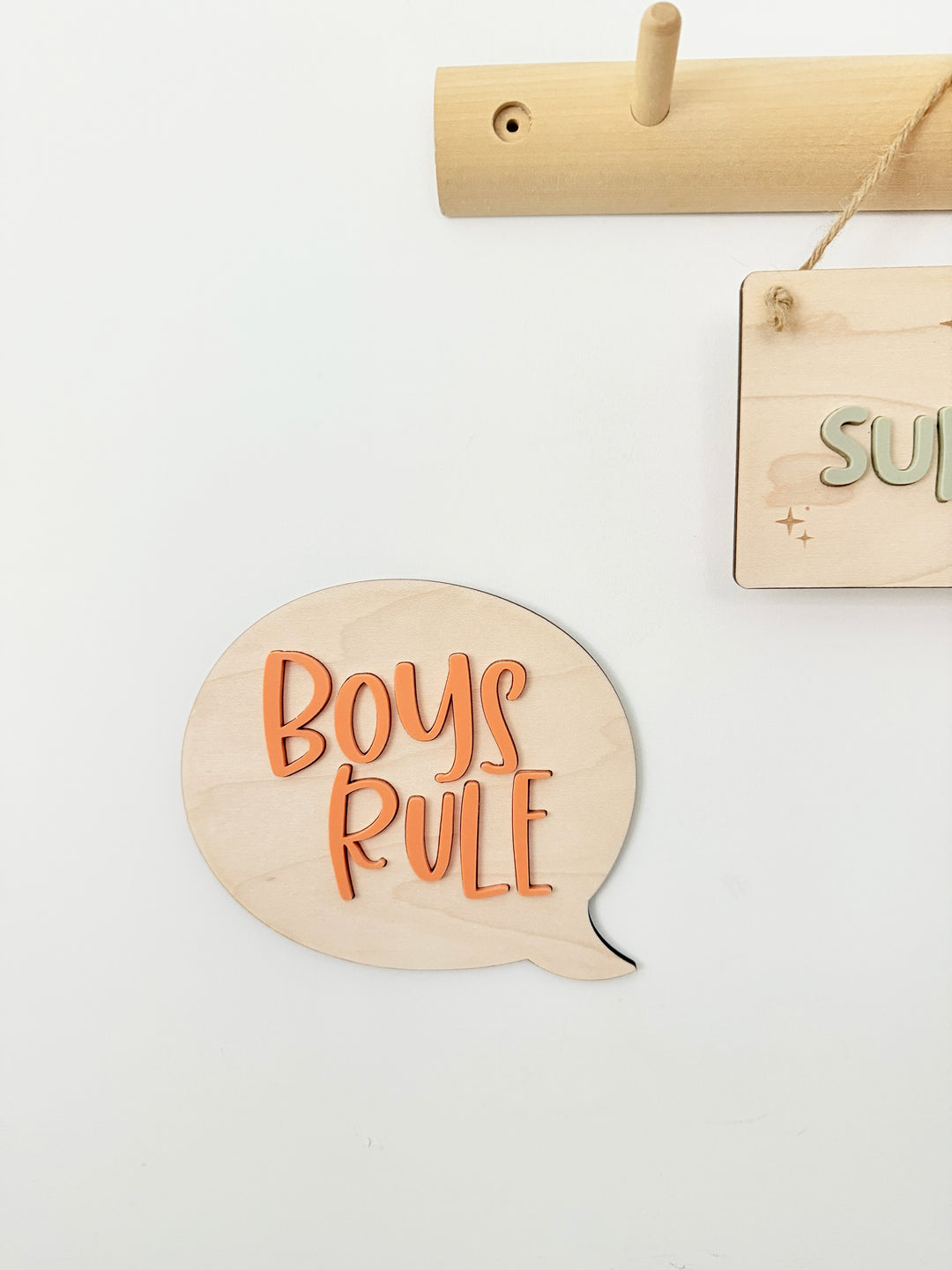 Boys rule speech bubble wall shape