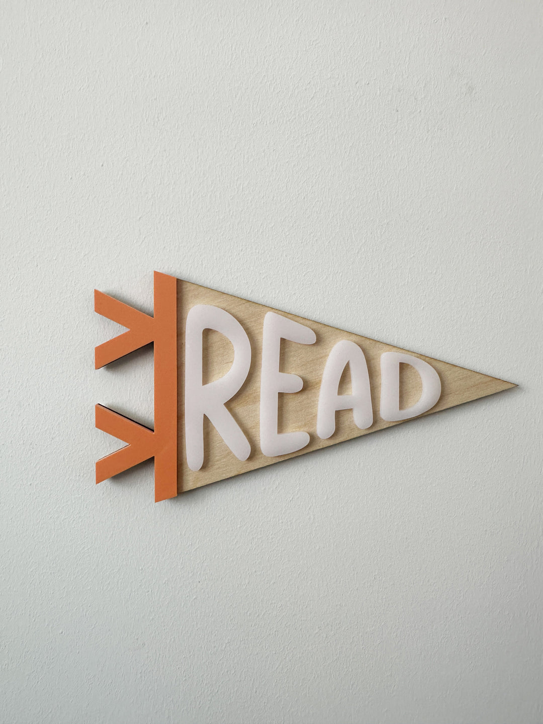 Read pennant flag
