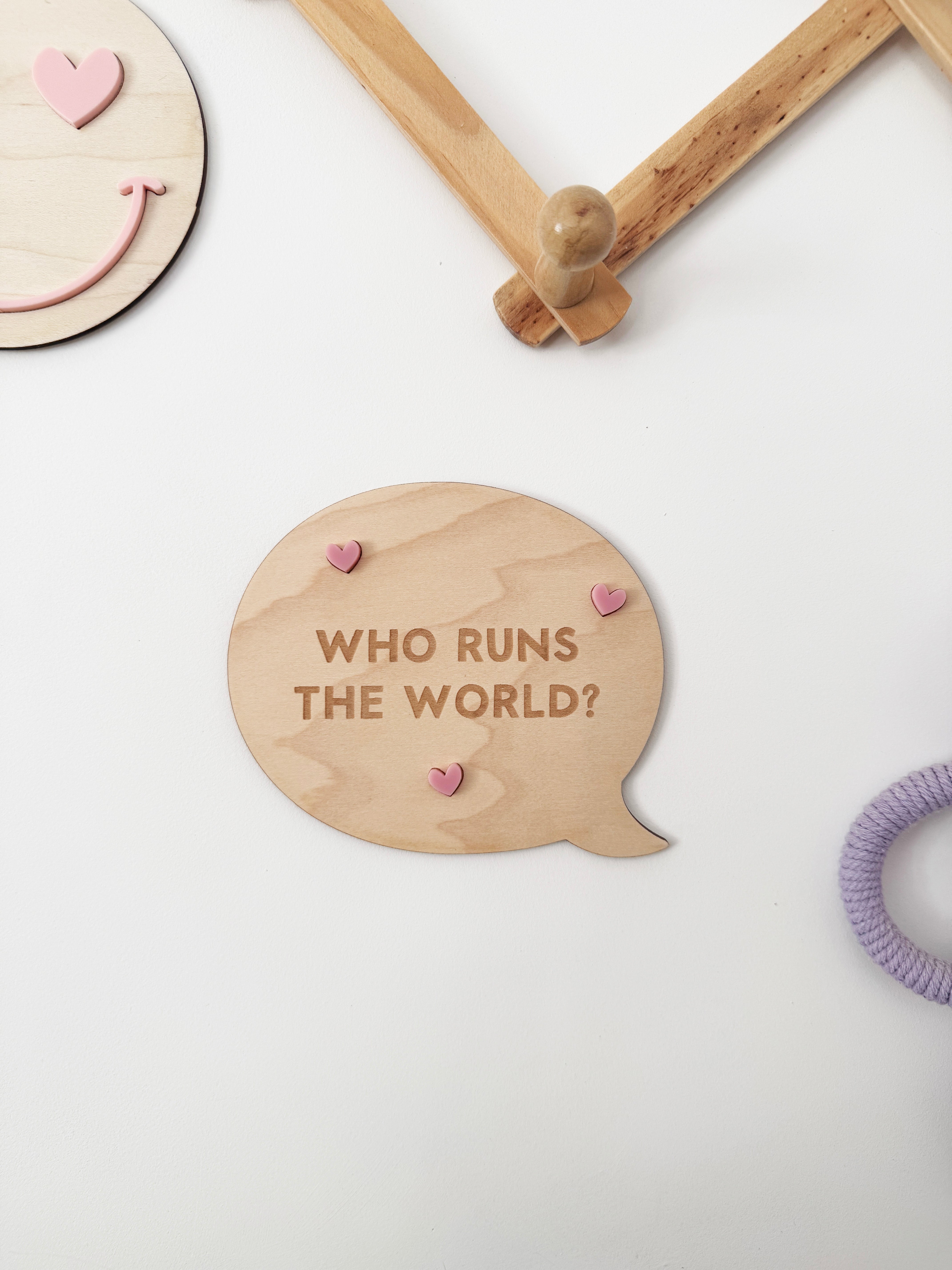 Run the world speech bubble wall shape (Return of the Rays)