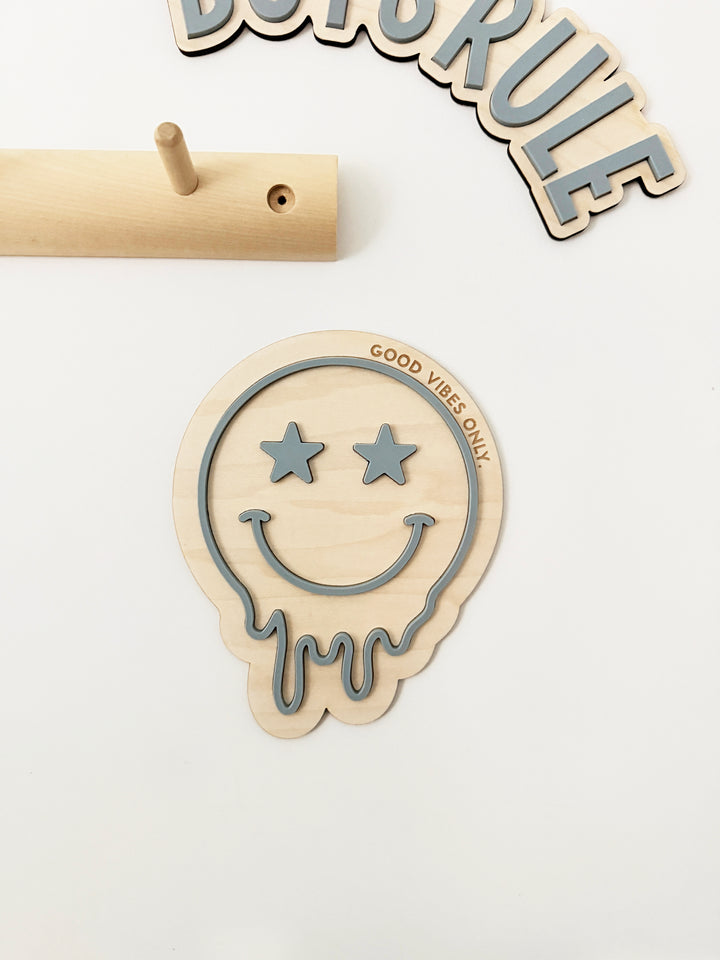 Good vibes melting face wall shape