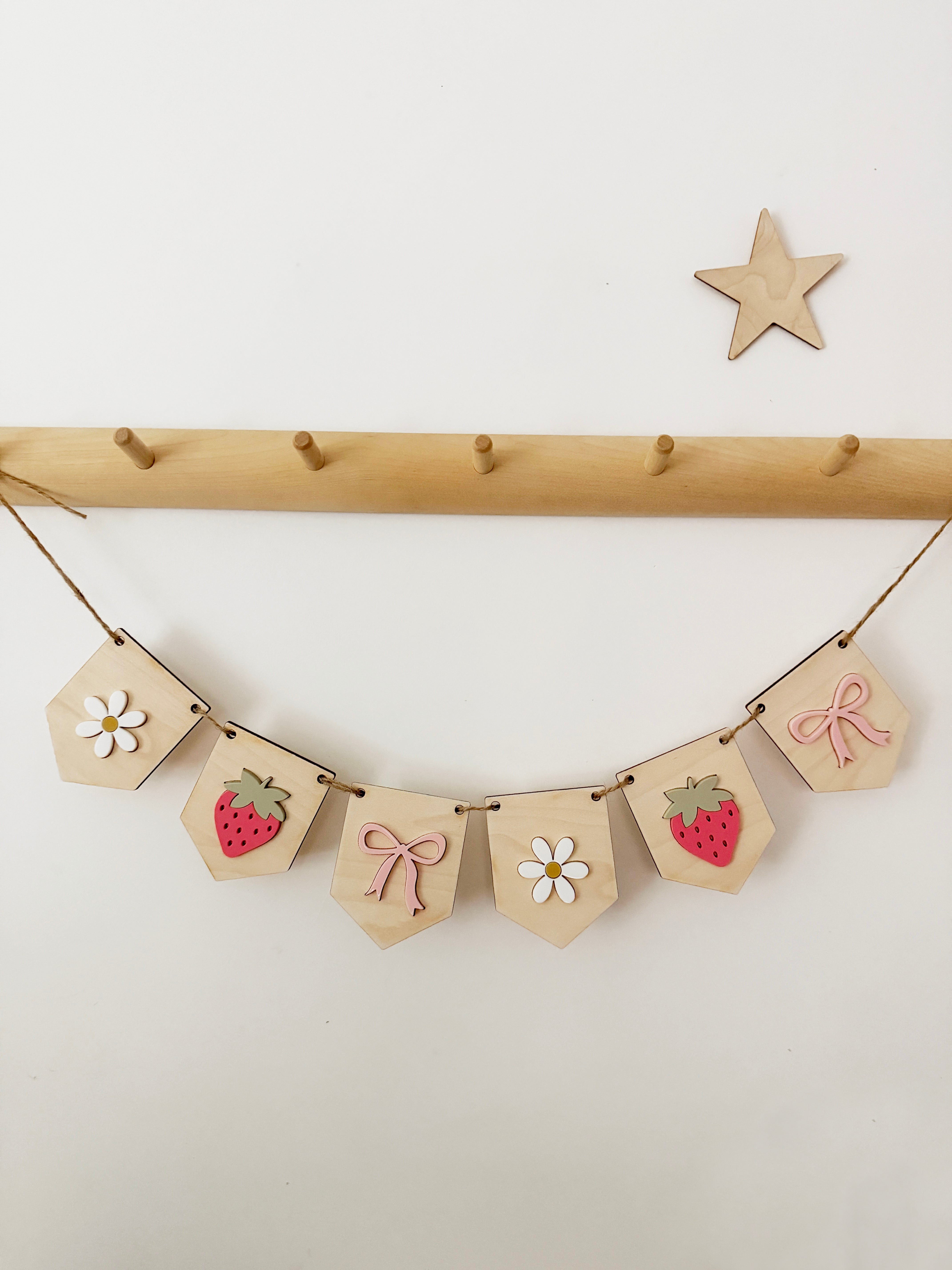 Fruity bow bunting