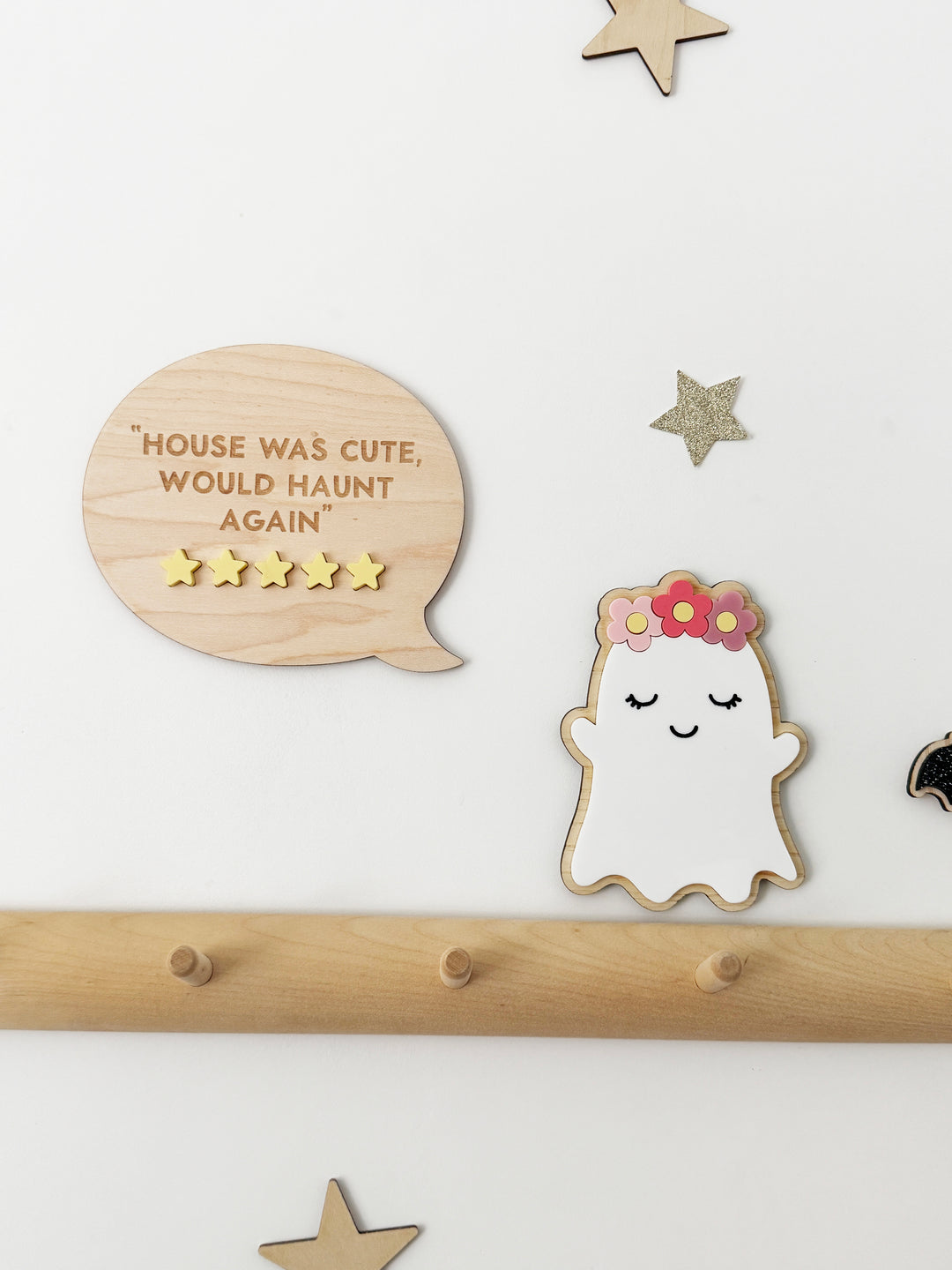 Halloween haunt speech bubble wall shape