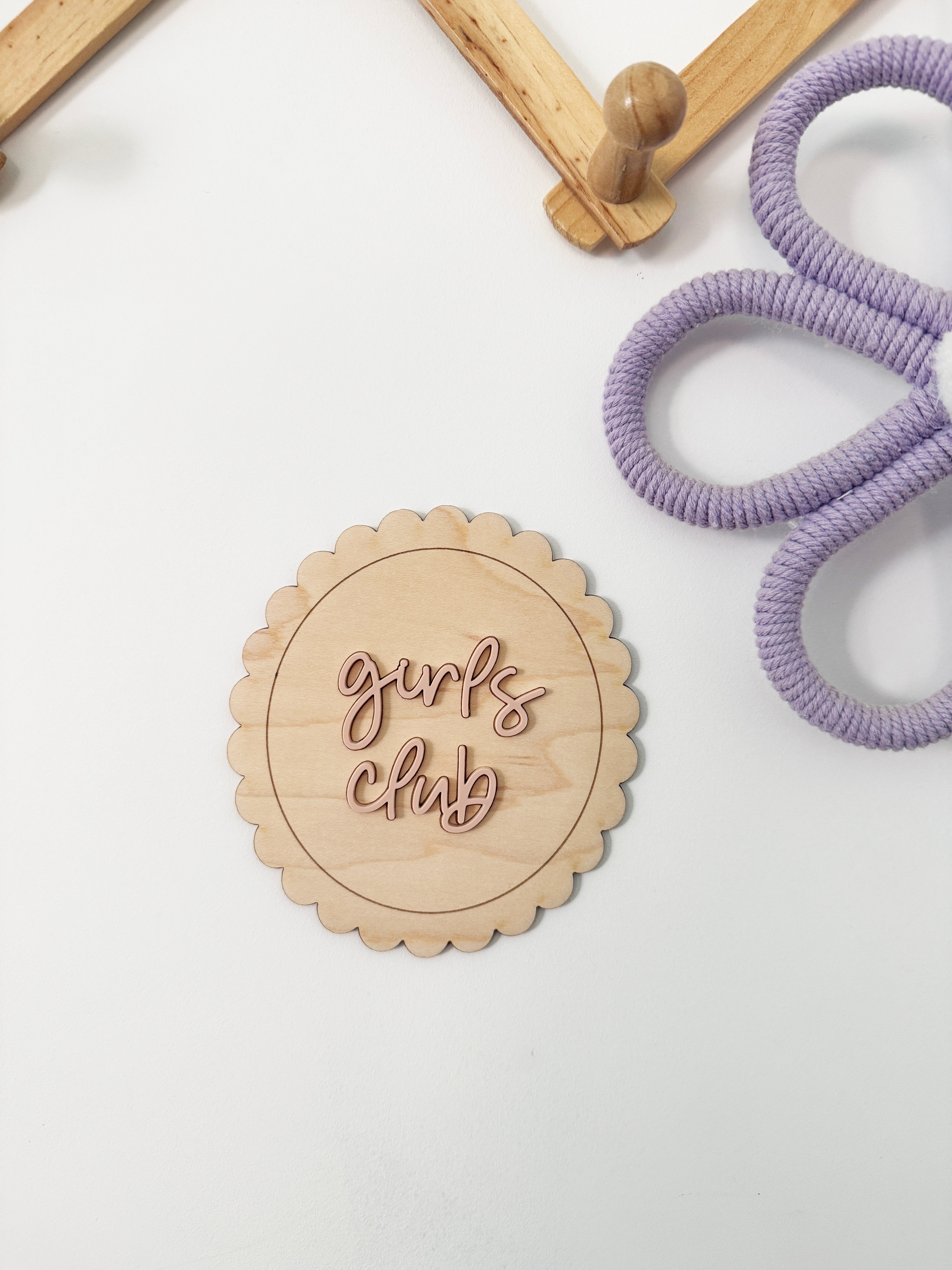 Girls club scallop edge wall plaque