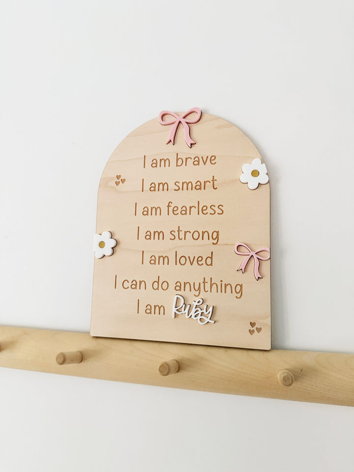 Personalised affirmation arch - daisy bows