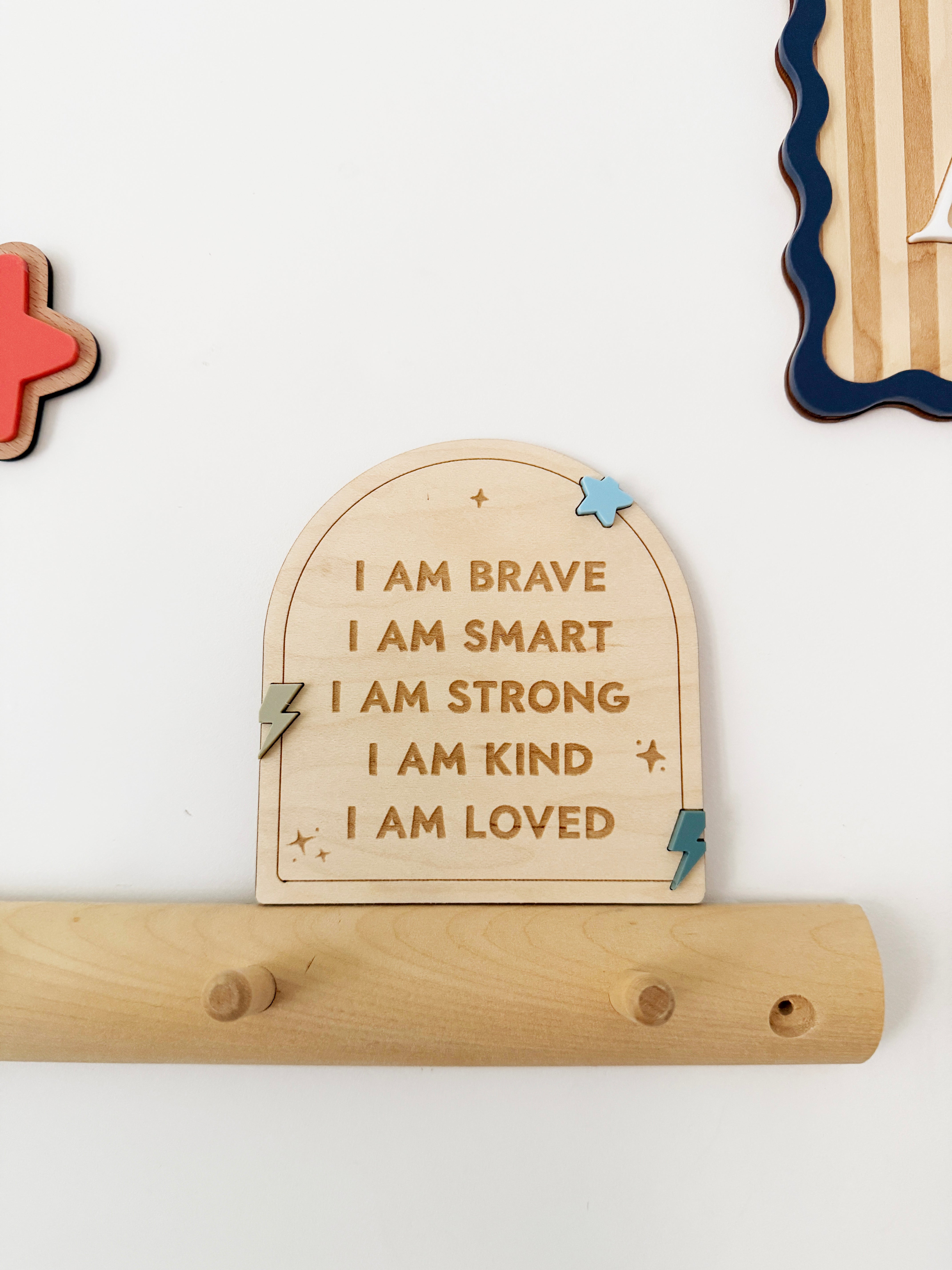 Cool kid mini affirmation arch