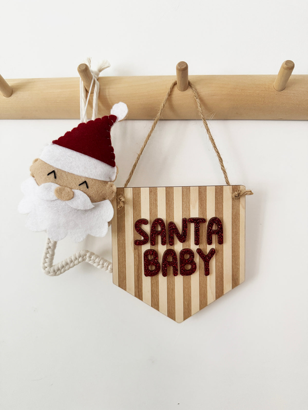 Santa baby stripe mini pennant