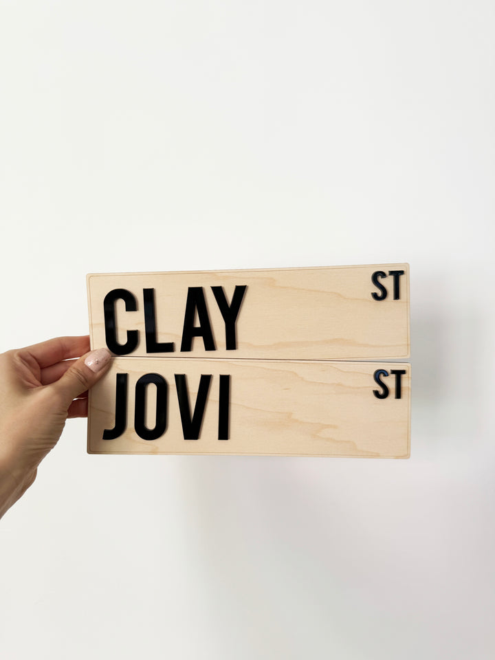 Personalised street name sign