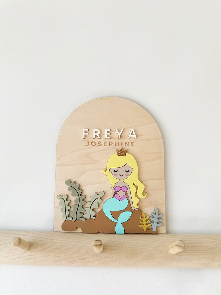Personalised mermaid name arch