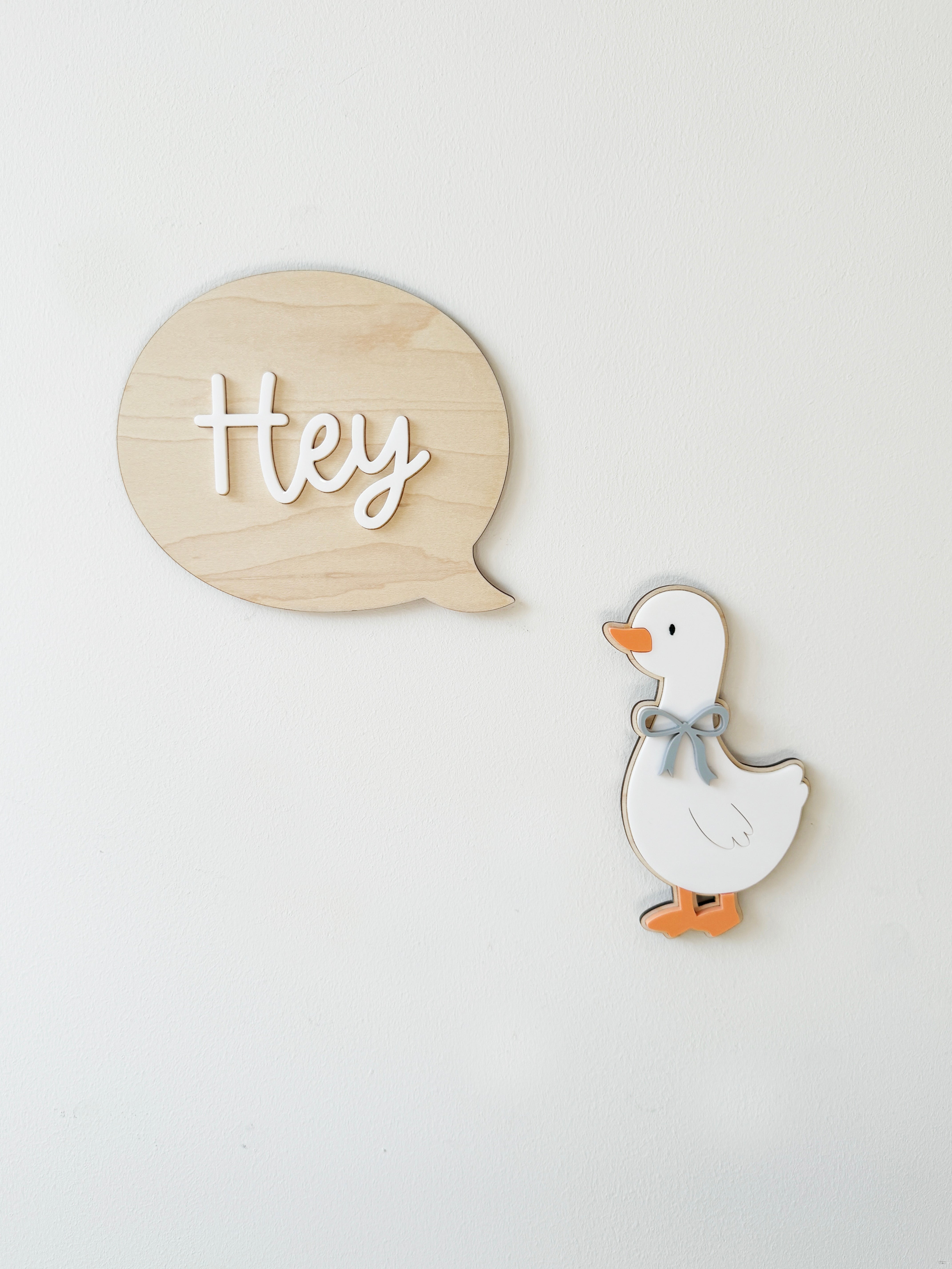 Hey speech bubble wall shape