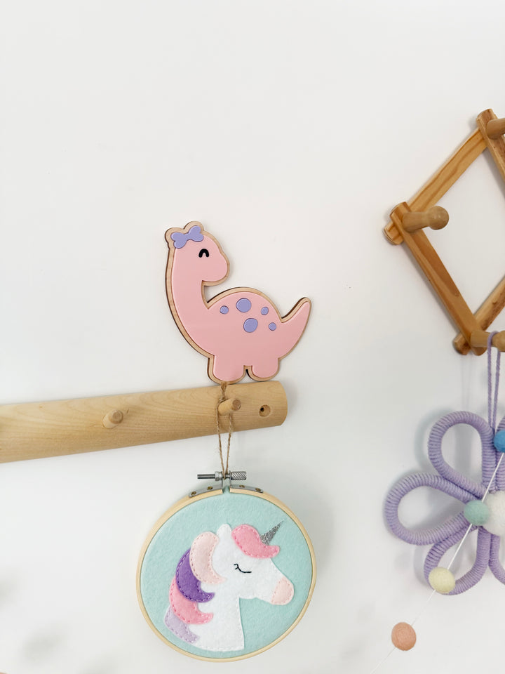 Dinosaur bow wall shape