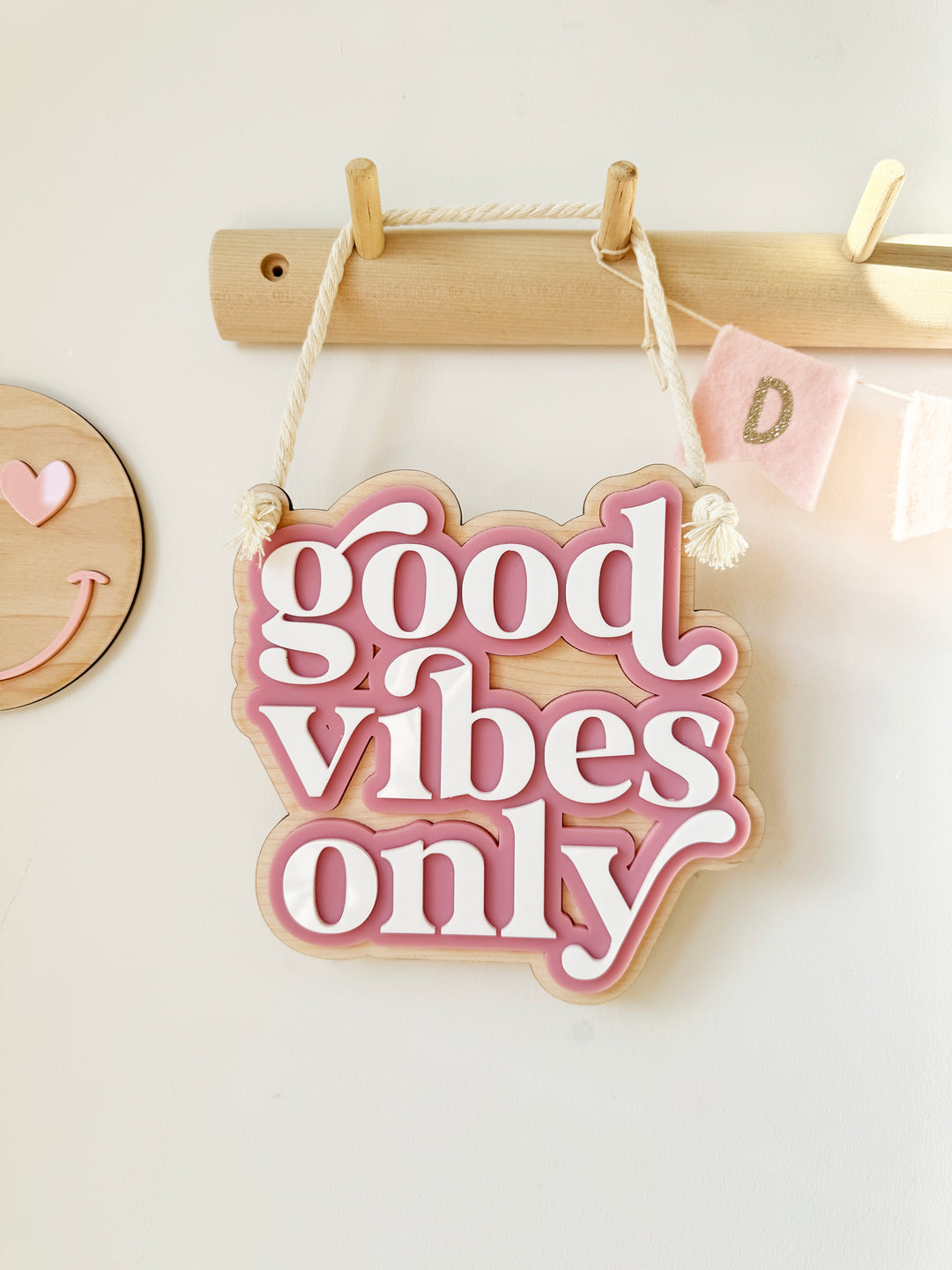 Good vibes only triple layer hanging